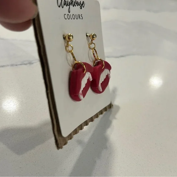 Hand Crafted Vampire Earrings NWT - Picture 4 of 6